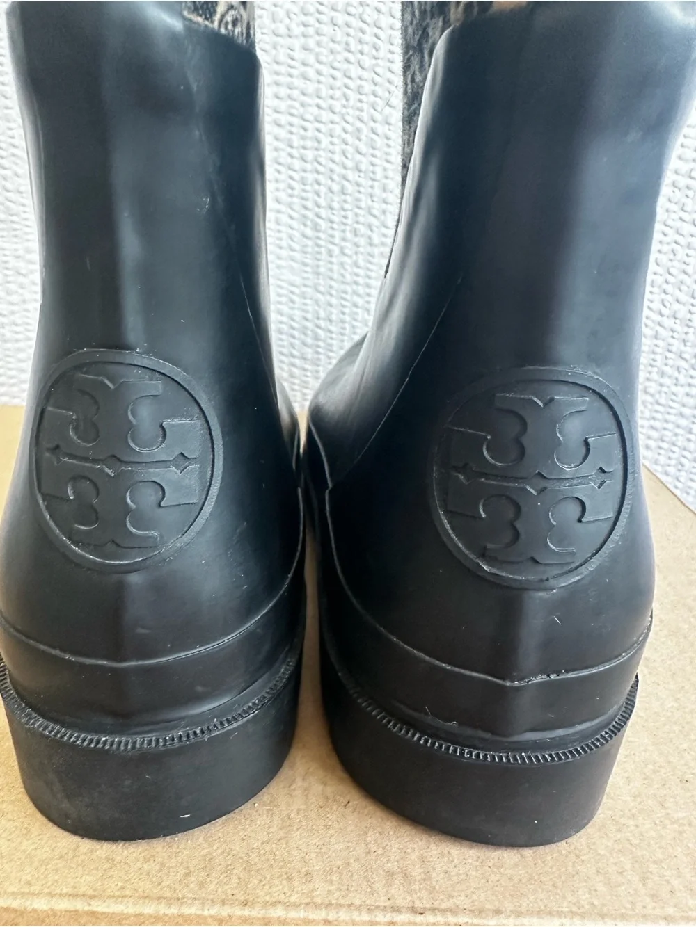 Tory Burch T Monogram Hurricane Tall Rain Boots Waterproof Black Cream Size 9